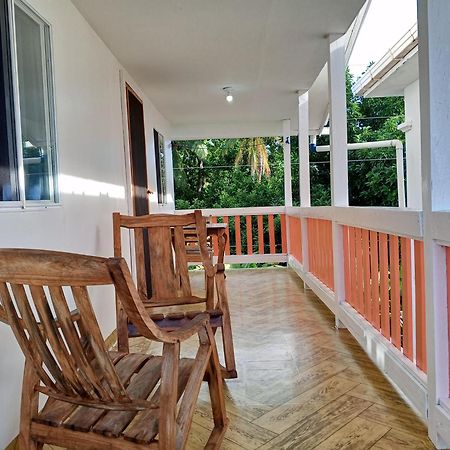 Christina'S Guest House Official Little Corn Island Eksteriør billede