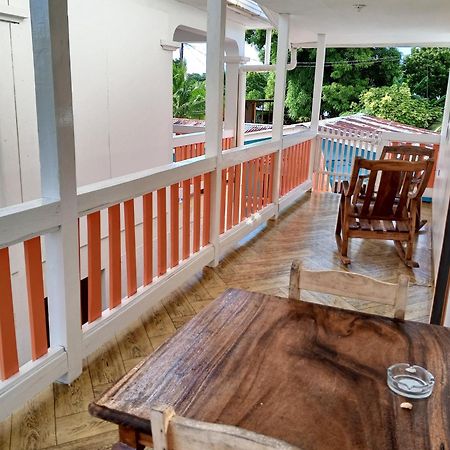 Christina'S Guest House Official Little Corn Island Eksteriør billede